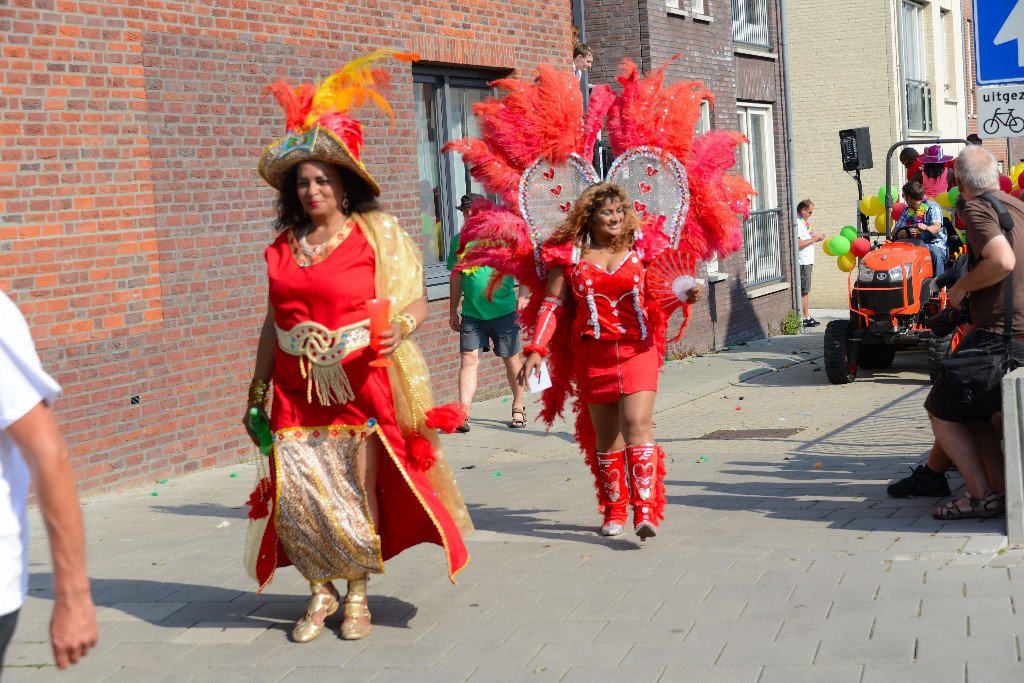 ../Images/Zomercarnaval Noordwijkerhout 2016 019.jpg